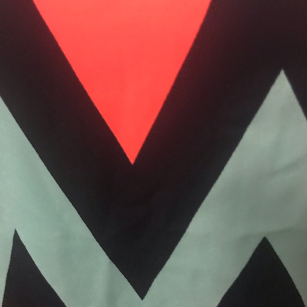 Tank top - Picture 6 of 9
